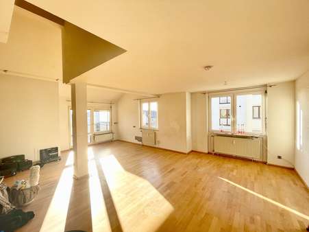 Wohnzimmer - Maisonette-Wohnung in 79618 Rheinfelden mit 127m² kaufen