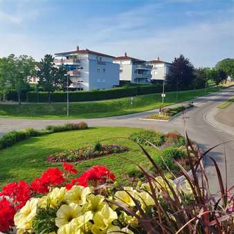 gepflegte Wohneinheiten - Etagenwohnung in 79423 Heitersheim mit 85m² kaufen
