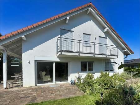 ..mit Balkon, Terrasse und Garten - Doppelhaushälfte in 79379 Müllheim mit 165m² kaufen