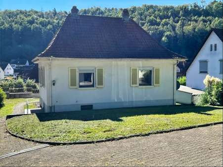 Rückansicht Gebäude - Einfamilienhaus in 79761 Waldshut-Tiengen mit 89m² kaufen