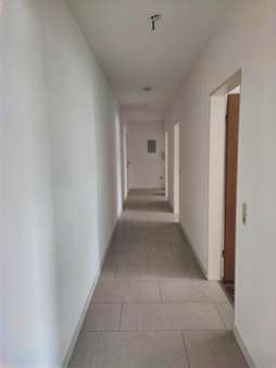 Beispiel Flur - Mehrfamilienhaus in 79664 Wehr mit 465m² als Kapitalanlage kaufen