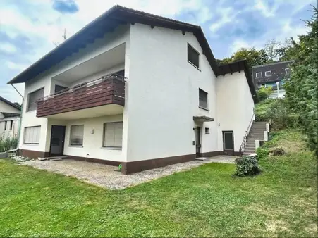 Zwei- Dreifamilienhaus mit herrlichem Blick in Gurtweil