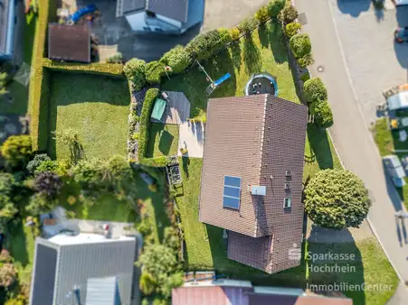 EFH mit viel Platz innen und außen, familienfreundliche Lage und eine wunderbare Aussicht