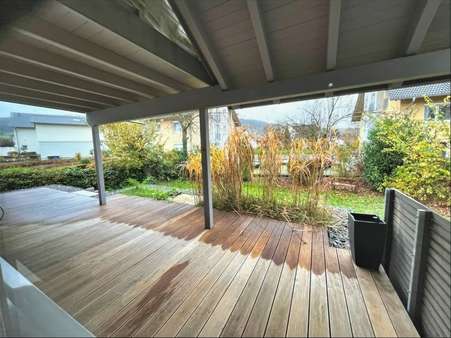 Blick überdachte Terrasse, - Einfamilienhaus in 79787 Lauchringen mit 153m² kaufen