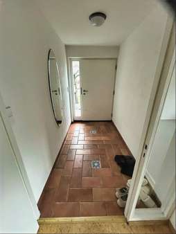 Eingang, Windfang - Einfamilienhaus in 79787 Lauchringen mit 153m² kaufen