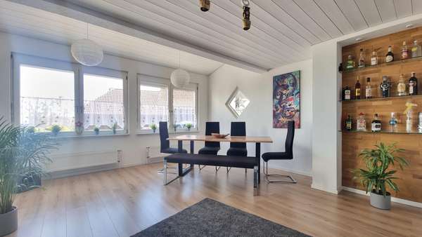 Erdgeschosswohnung in 79733 Görwihl mit 185m² kaufen