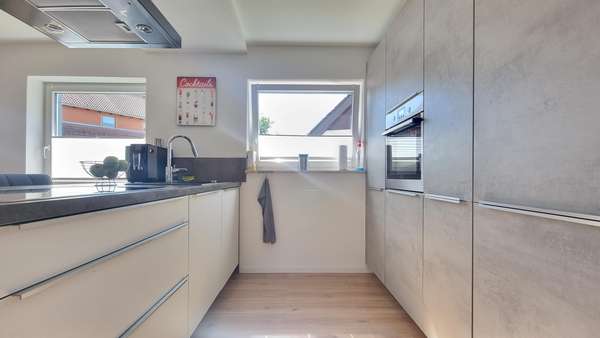 Erdgeschosswohnung in 79733 Görwihl mit 185m² kaufen