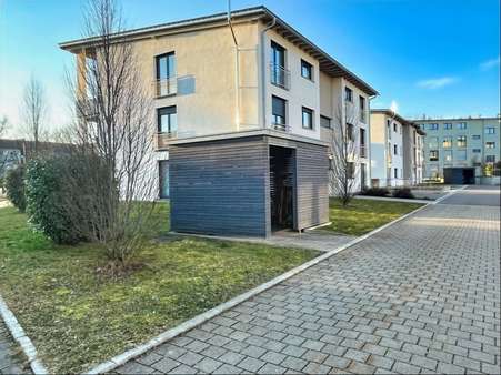 Seitenansicht, Müllbox - Etagenwohnung in 79761 Waldshut-Tiengen mit 109m² kaufen