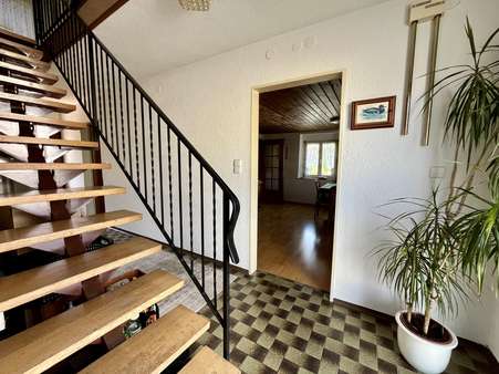 Flur/ Treppenaufgang - Einfamilienhaus in 79798 Jestetten mit 173m² kaufen