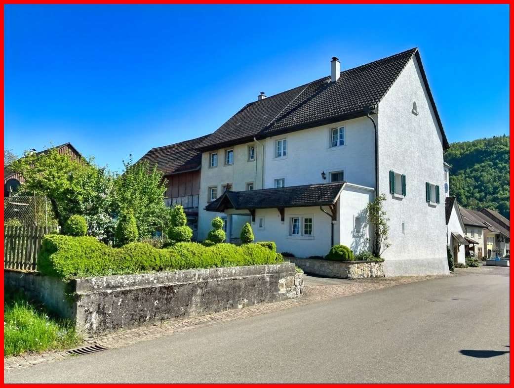 Gebäudeansicht - Doppelhaushälfte in 79790 Küssaberg mit 142m² kaufen