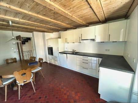 Teilansicht Küche - Doppelhaushälfte in 79790 Küssaberg mit 142m² kaufen