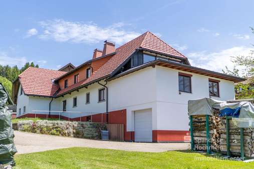 Mehrfamilienhaus in 79737 Herrischried mit 351m² kaufen
