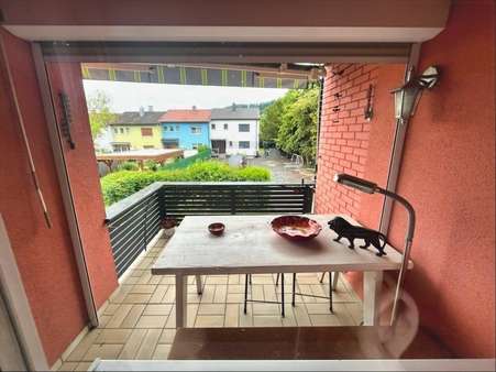 teilüberdachter Balkon - Reihenendhaus in 79761 Waldshut-Tiengen mit 120m² kaufen