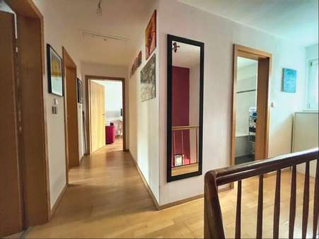 Blick vom Treppenaufgang - Reihenendhaus in 79761 Waldshut-Tiengen mit 120m² kaufen