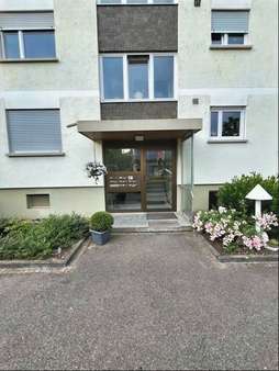 Blick Eingangsbereich Blick Eingangsbereich - Etagenwohnung in 79761 Waldshut-Tiengen mit 82m² kaufen