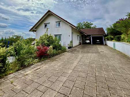Außenansicht Außenansicht - Zweifamilienhaus in 79807 Lottstetten mit 257m² kaufen