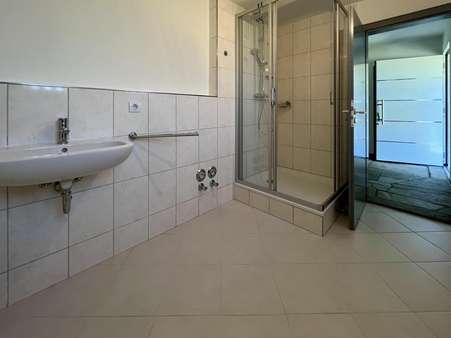 Badezimmer - Etagenwohnung in 79801 Hohentengen mit 168m² mieten