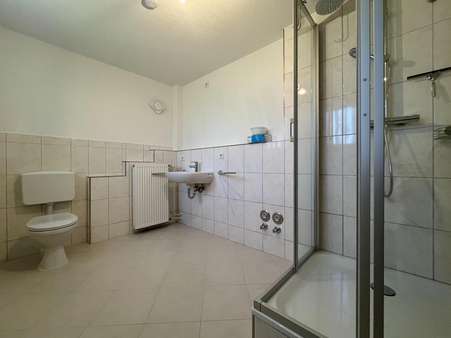 Badezimmer - Etagenwohnung in 79801 Hohentengen mit 168m² mieten