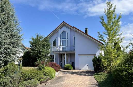 Außenansicht - Einfamilienhaus in 79798 Jestetten mit 158m² kaufen