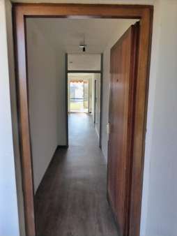 Blick vom Eingangsbereich Blick vom Eingangsbereich - Etagenwohnung in 79761 Waldshut-Tiengen mit 69m² kaufen