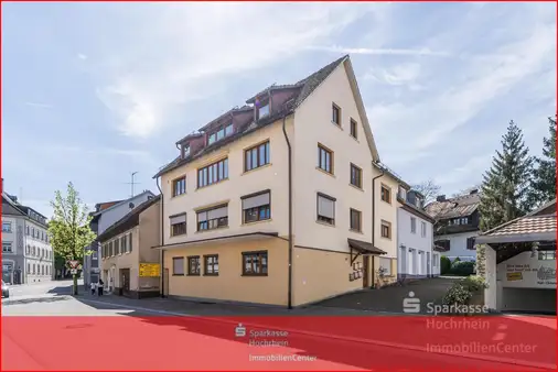 5-Familienhaus im Stadtkern, toller Zustand innen und außen - interessante Geldanlage in Wehr!