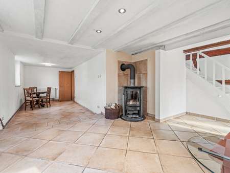 Wohnzimmer - Zweifamilienhaus in 88630 Pfullendorf mit 179m² kaufen