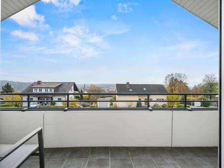 Aussicht vom Balkon im Dachgeschoss - Zweifamilienhaus in 78333 Stockach mit 205m² kaufen