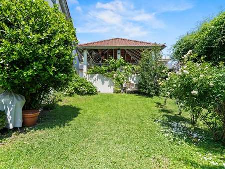 Schönes Gartengrundstück Schönes Gartengrundstück - Erdgeschosswohnung in 88662 Überlingen mit 60m² kaufen