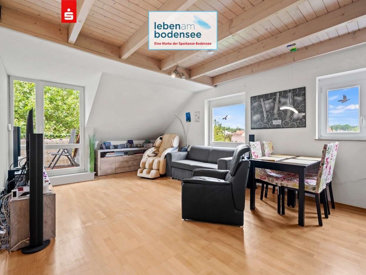 Wohnbereich mit Zugang zur Dachloggia - Maisonette-Wohnung in 88690 Uhldingen-Mühlhofen mit 100m² kaufen