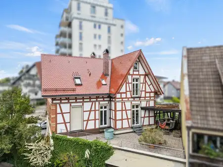 Schmuckes, gepflegtes Mehrfamilienhaus mit Charme und viel Platz