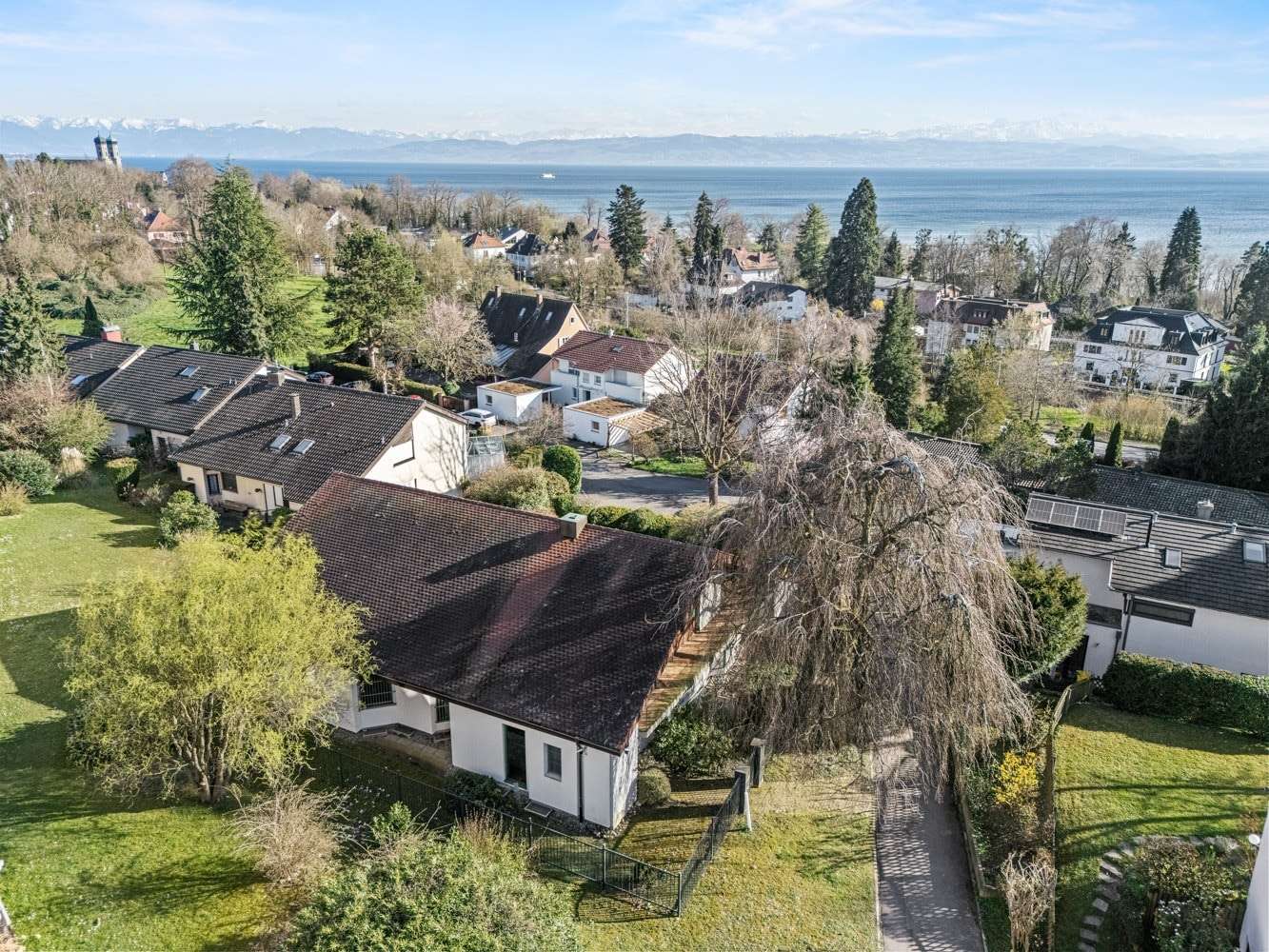 See- und Bergsicht - Einfamilienhaus in 88045 Friedrichshafen mit 286m² kaufen