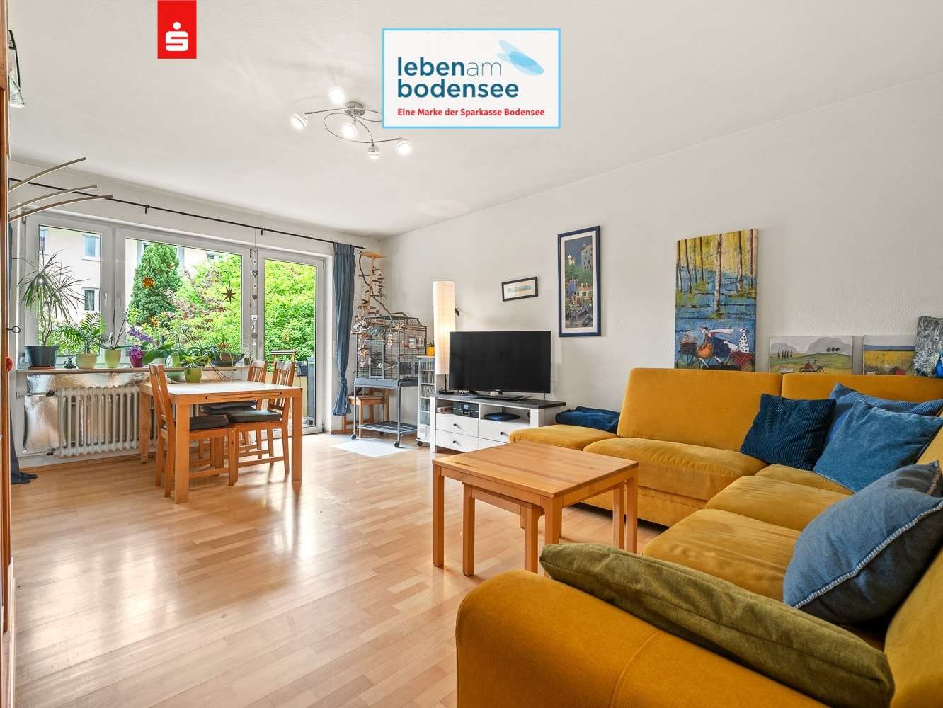 Wohnzimmer - Etagenwohnung in 88662 Überlingen mit 62m² kaufen
