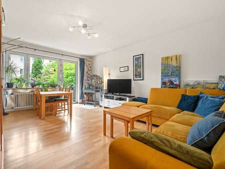 Wohnzimmer - Etagenwohnung in 88662 Überlingen mit 62m² kaufen
