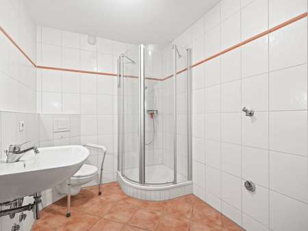 Bad - Etagenwohnung in 88677 Markdorf mit 76m² kaufen