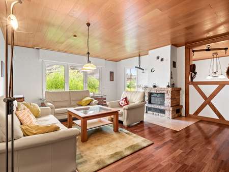 Wohnzimmer - Einfamilienhaus in 88677 Markdorf mit 173m² kaufen