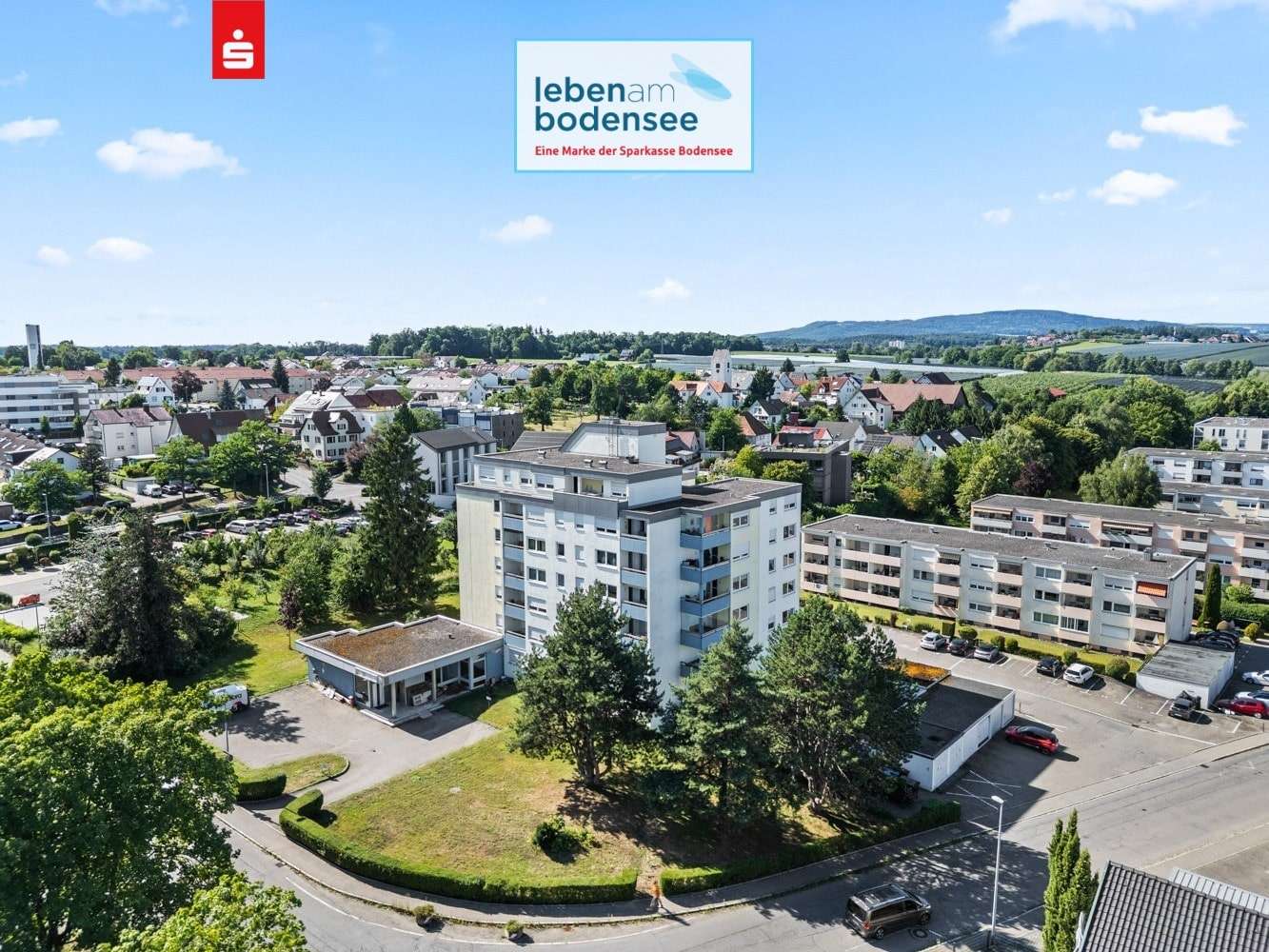 Ansicht Gebäude mit Umgebung - Etagenwohnung in 88045 Friedrichshafen mit 80m² kaufen