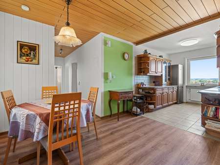 großzügige Diele mit Essbereich - Etagenwohnung in 88045 Friedrichshafen mit 80m² kaufen