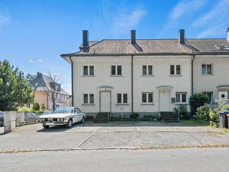 Außenansicht Vorderseite Hauseingang - Einfamilienhaus in 88045 Friedrichshafen mit 312m² kaufen
