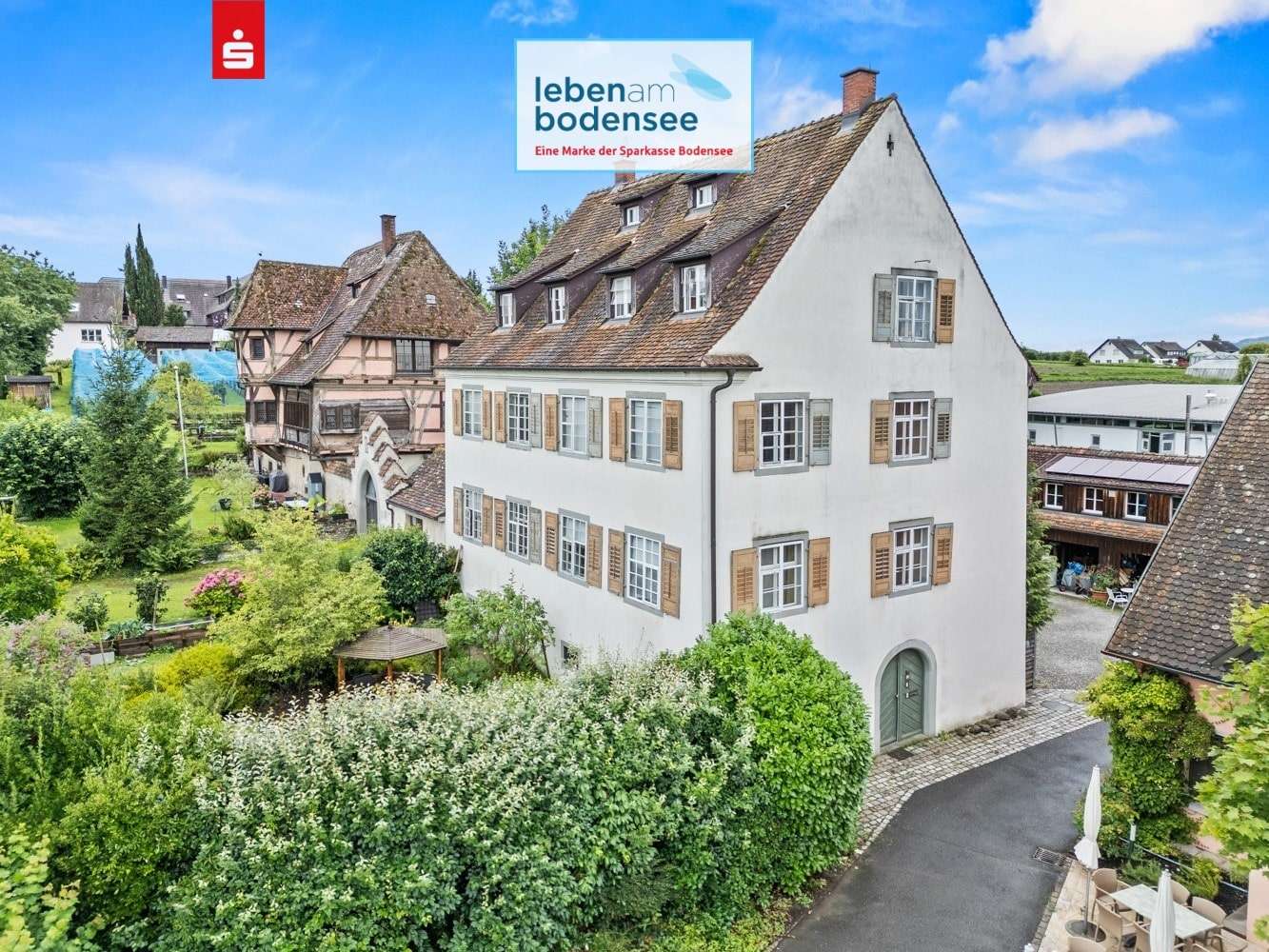 Außenansicht Außenansicht - Etagenwohnung in 78479 Reichenau mit 212m² kaufen