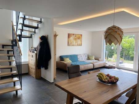 helle Räume - Maisonette-Wohnung in 88677 Markdorf mit 102m² kaufen