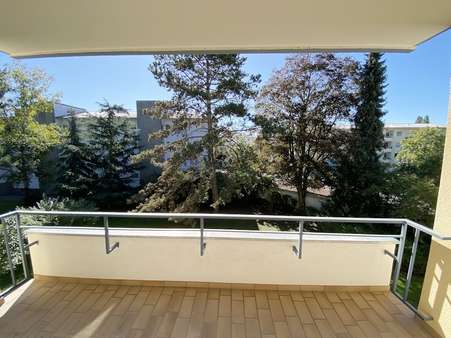 Blick vom Balkon - Etagenwohnung in 88662 Überlingen mit 79m² kaufen