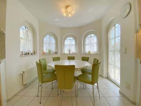 heller Essbereich - Einfamilienhaus in 88718 Daisendorf mit 230m² kaufen