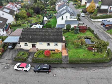 Luftbild Vorderansicht Luftbild Vorderansicht - Zweifamilienhaus in 88697 Bermatingen mit 108m² kaufen