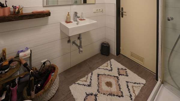 Duschbad mit WC - Etagenwohnung in 88662 Überlingen mit 80m² kaufen