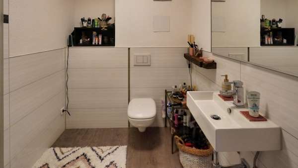 Duschbad mit WC - Etagenwohnung in 88662 Überlingen mit 80m² kaufen