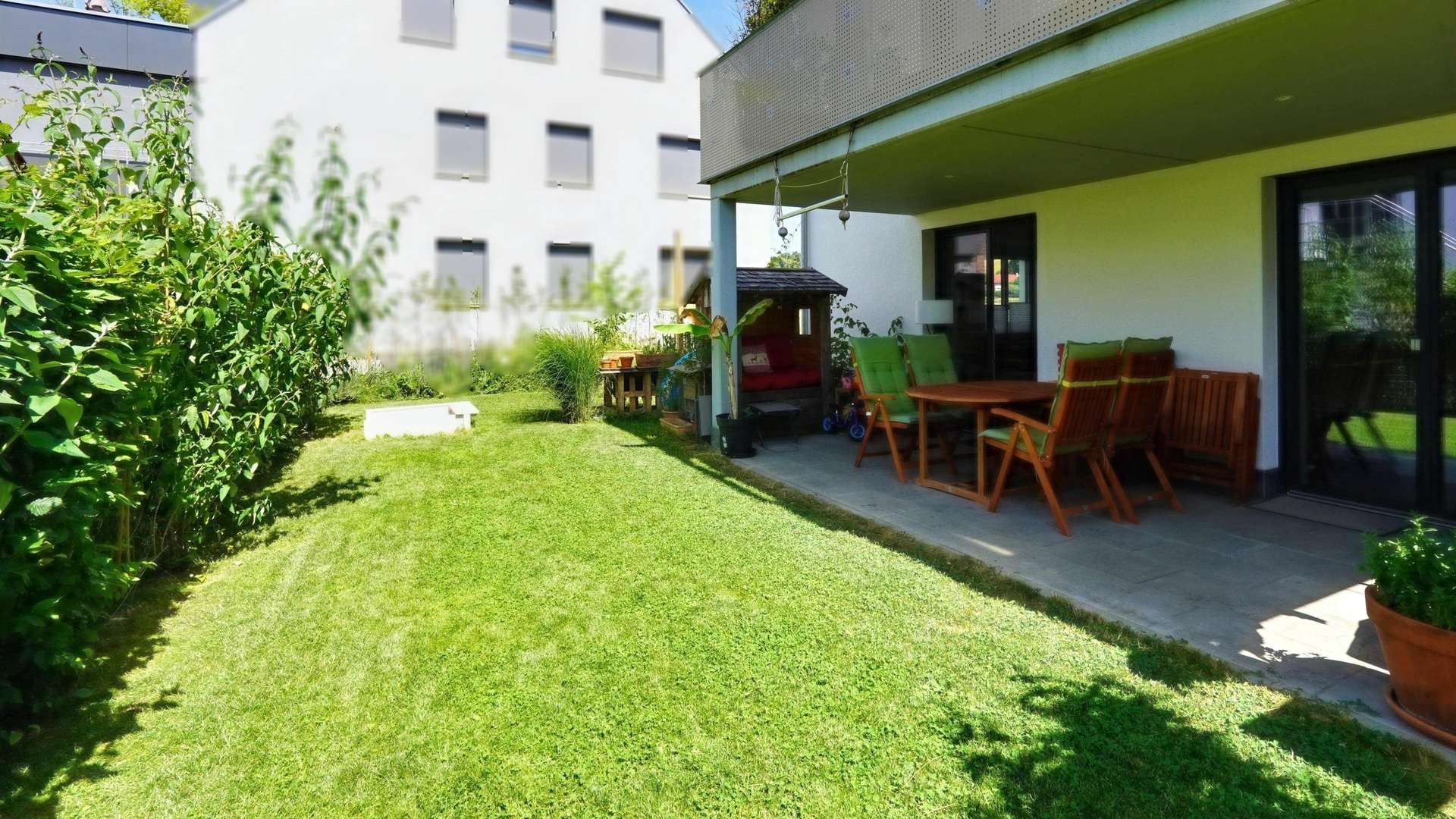Eigener Garten u Terrasse Eigener Garten u Terrasse - Erdgeschosswohnung in 88696 Owingen mit 116m² kaufen