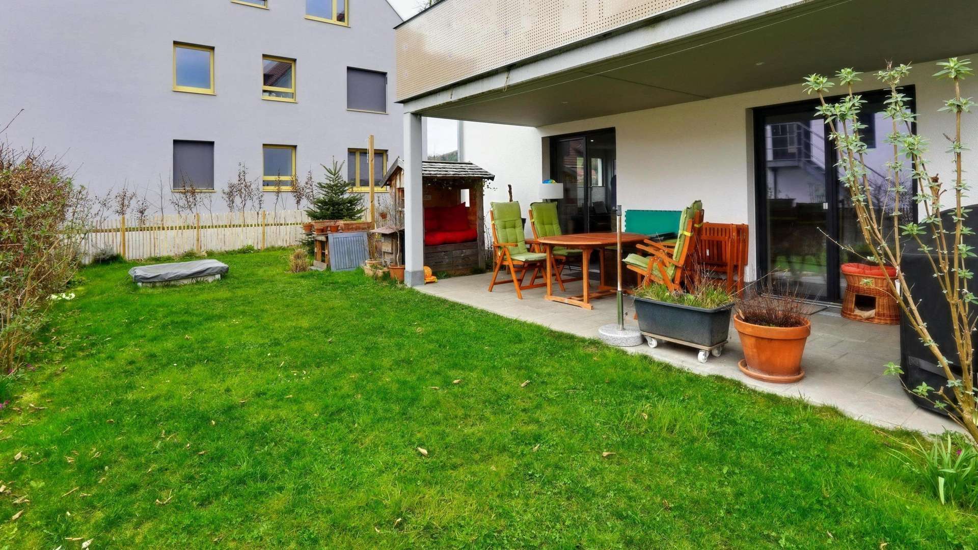 Terrasse mit Garten - Erdgeschosswohnung in 88696 Owingen mit 116m² kaufen