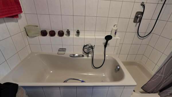 Badezimmer - Dachgeschosswohnung in 88214 Ravensburg mit 68m² kaufen