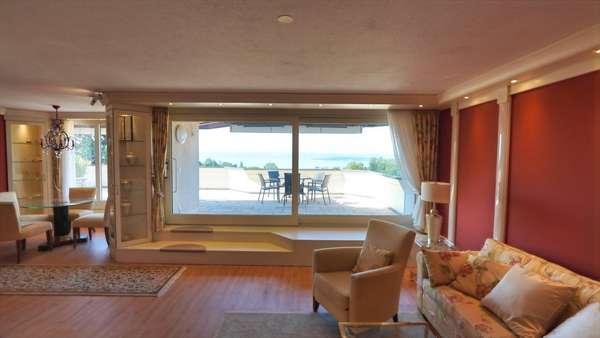 Wohnzimmer mit Seesicht Wohnzimmer mit Seesicht - Etagenwohnung in 88709 Meersburg mit 78m² kaufen