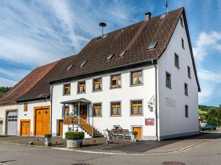 null - Zweifamilienhaus in 78187 Geisingen mit 266m² kaufen